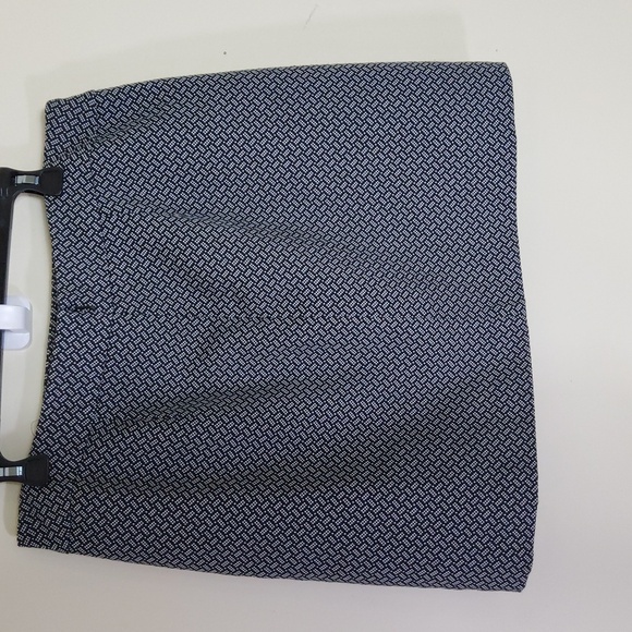 LOFT Black and White Mini Pencil Skirt 12 - Picture 2 of 4